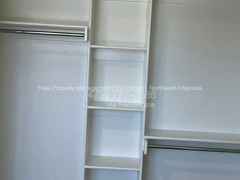 720 Sun Meadow Dr — Photo 29