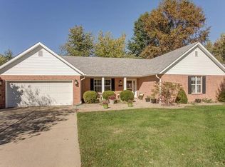 1259 Larkspur Dr, Mascoutah, IL