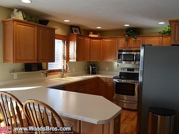 2nd image of 7821 Leighton Ave