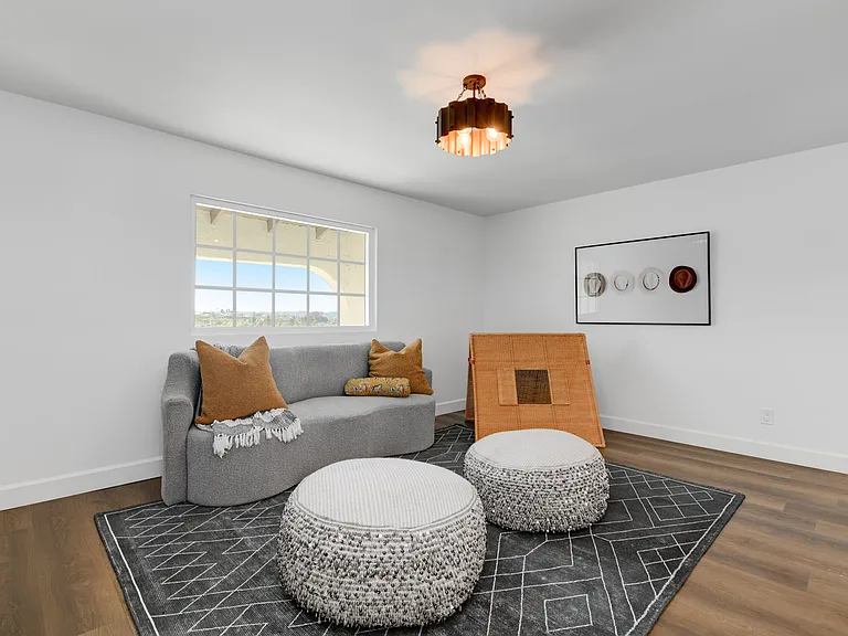 2904 Levante St — Photo 19