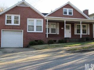 807 Olive Ave SW, Lenoir, NC 28645