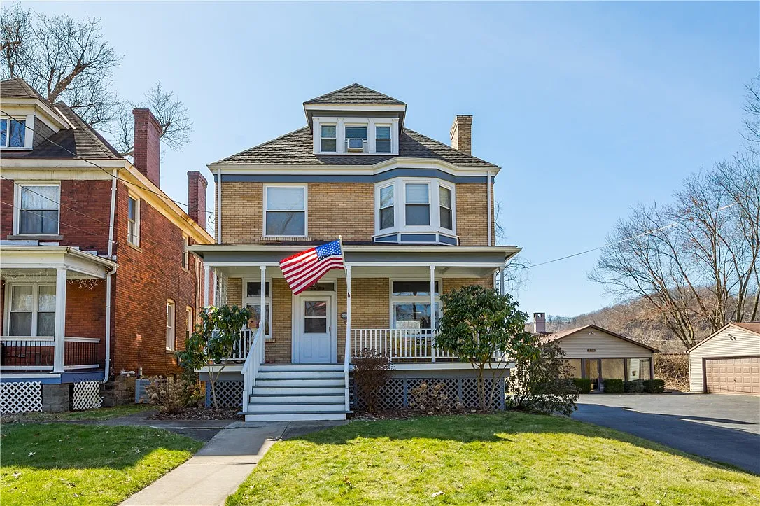 228 Chadwick St photo 1