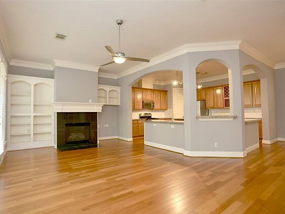 3rd image of 1314 Birdsall St