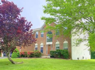 9217 Arnie Ct, Manassas Park, VA 20111