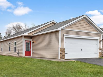 332 Redwood St N, Cambridge, MN, 55008