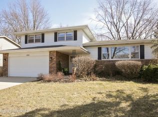 1205 Countryside Dr, Elgin, IL 60123