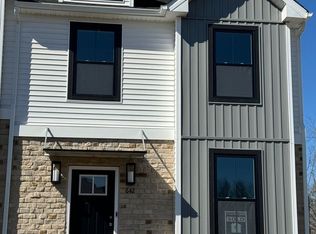 642 Oak Dr, Harleysville, PA 19438