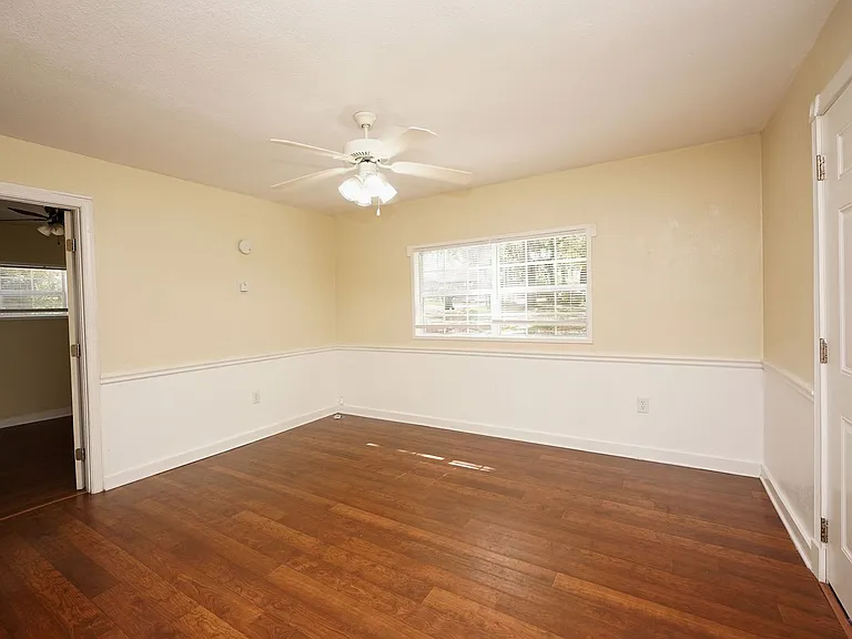 503B McKinney St — Photo 6
