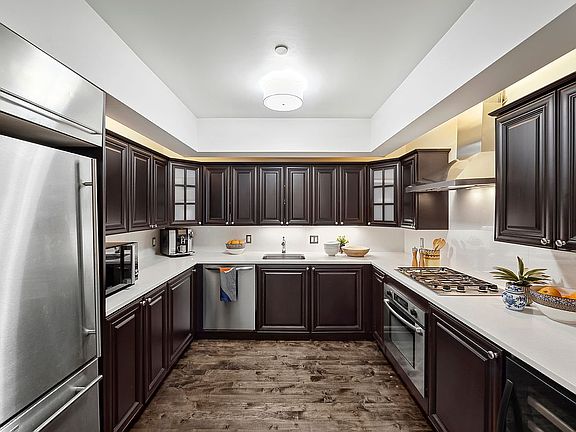 3rd image of 15 Broad St APT 3530