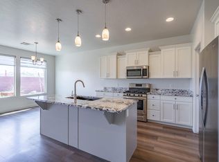 3158 E Fuchsia Dr, Saint George, UT 84790