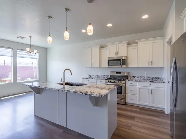 3158 E Fuchsia Dr, Saint George, UT 84790