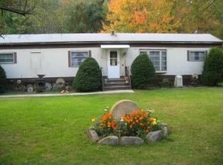 8 Morin St, North Grosvenordale, CT 06255