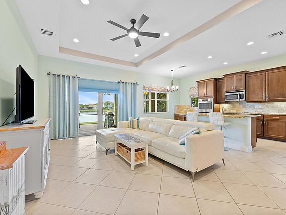 5th image of 2930 Bellarosa Circle