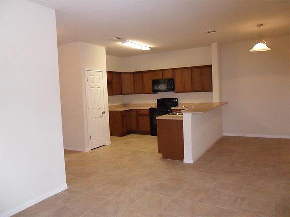 4th image of 404 Carl Shipp Dr #A