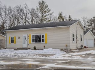 406 E Main St, Gillett, WI 54124