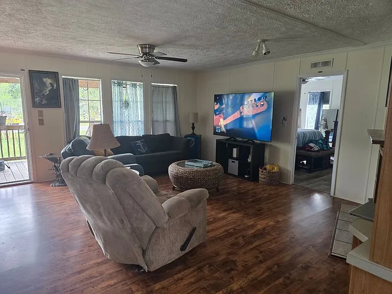 2115 Bent Oak Ct — Photo 5