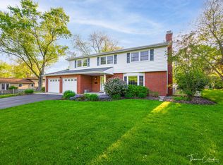 1237 Basswood Dr, Naperville, IL 60540