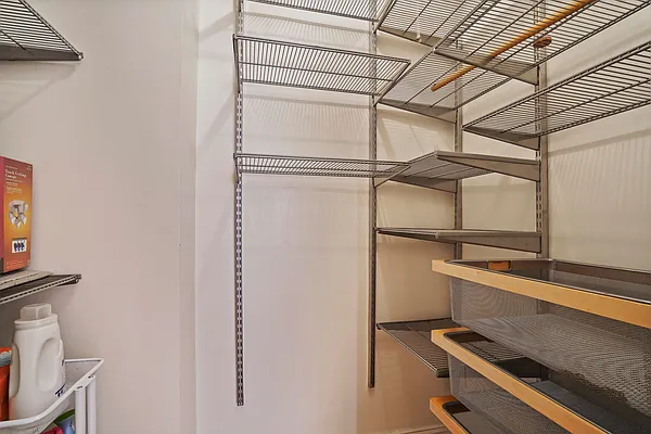 Sold by Daniel Gale Sotheby's International Realty | media 34