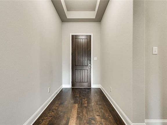 2nd image of 3630 Worthington Dr