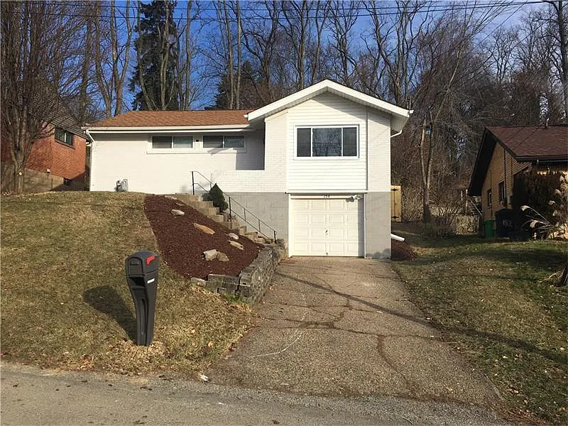 154 Gilmore Dr photo 1