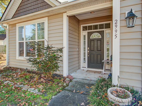 4th image of 2995 Pocasset Cir