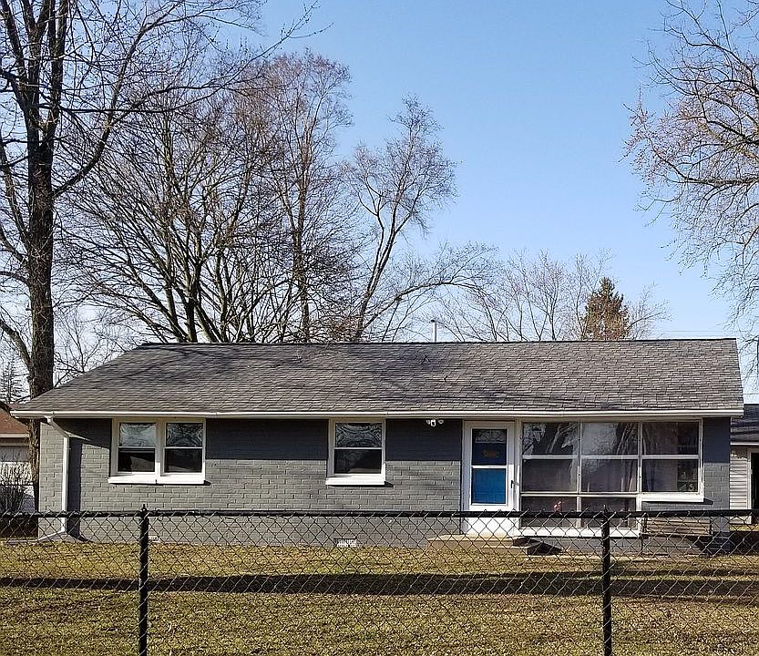 1st image of 48528 Sully Dr