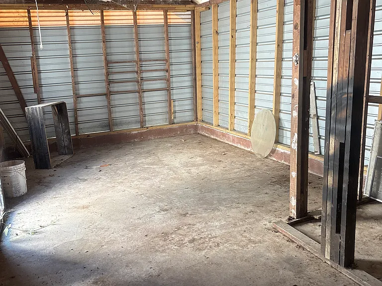 2515 Eagle St — Photo 33