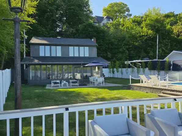 77 River Rd, Malden On Hudson, NY 12453