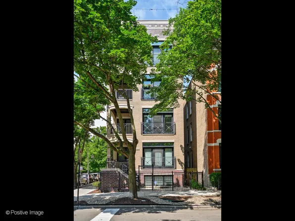 444 W Blackhawk St #2, Chicago, IL 60610