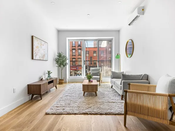 106 Graham Ave #2A, Brooklyn, NY 11206