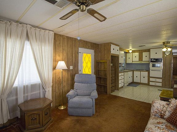 5th image of 18104 W Carol Ave