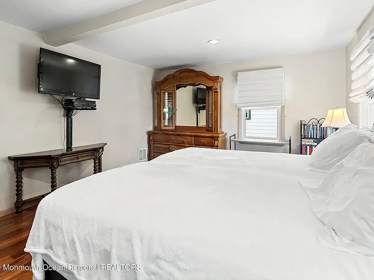 510 Garfield Ave — Photo 26