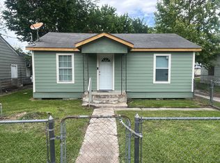 411 E Homan St, Baytown, TX 77520