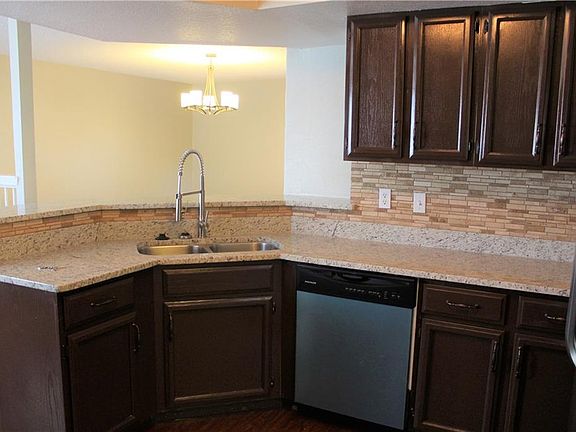 3rd image of 2413 Tierra Nueva Dr