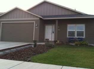 112 S Zeus St, Moxee, WA 98936