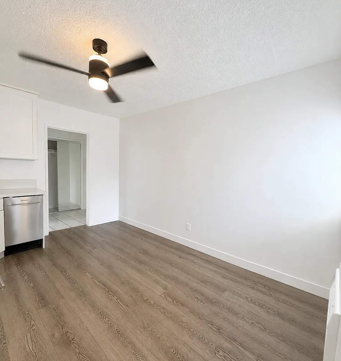 Studio, 450 sqft, $1,500 — Photo 4