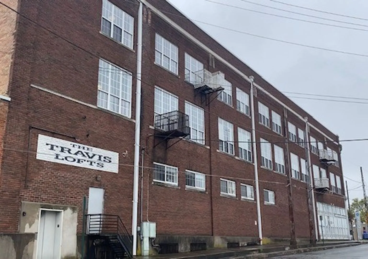 Travis Lofts — Photo 1