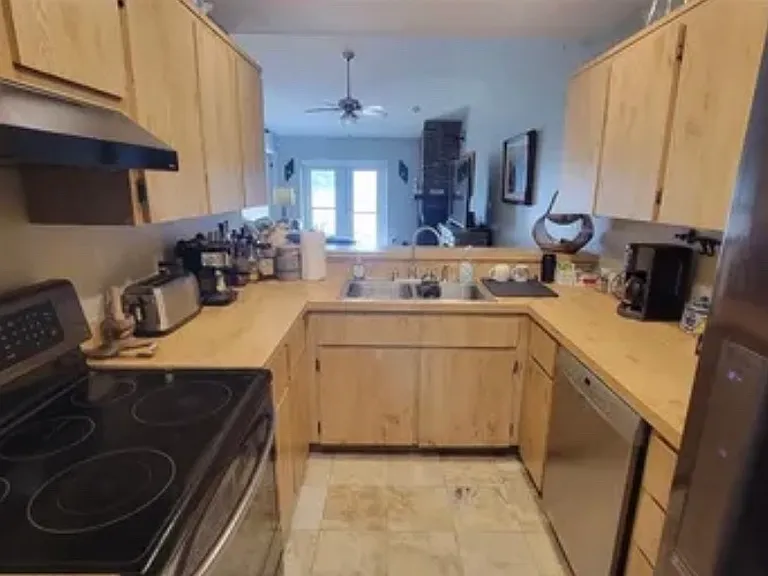 8122 Citrus Chase Dr — Photo 3
