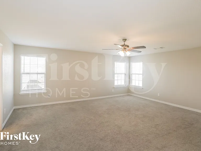 3905 Mantis St — Photo 9