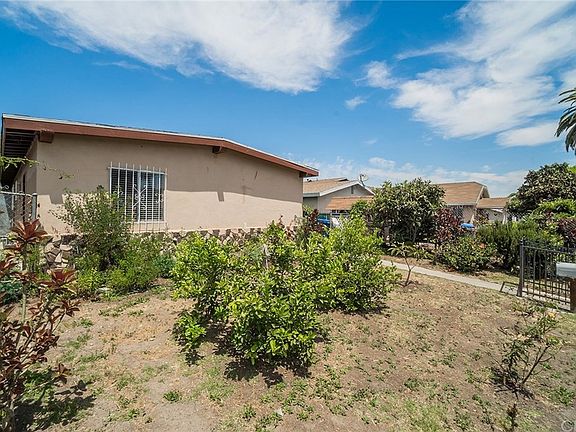 4th image of 8833 Orchard Ave