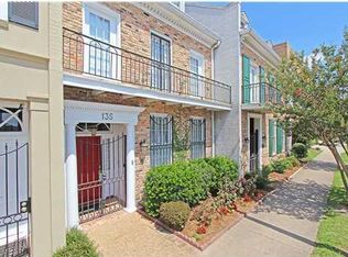 135 Reynoir St, Biloxi, MS 39530