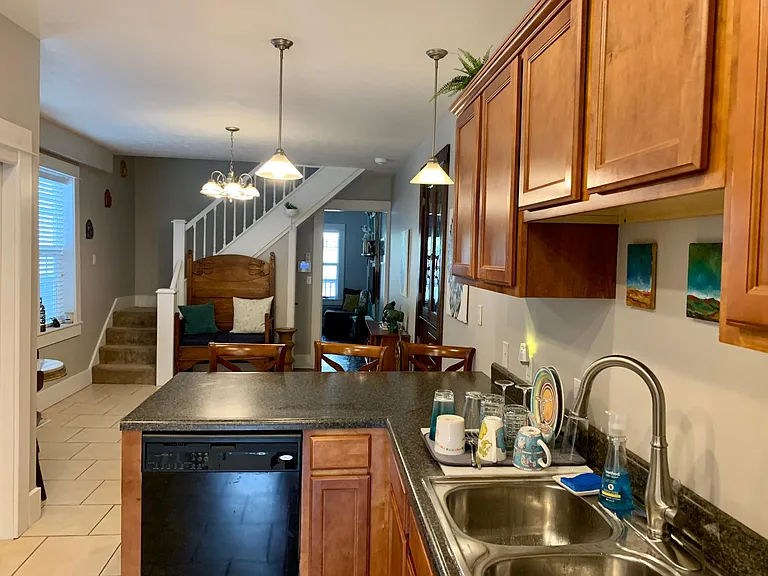1413 Lexington Ave — Photo 14