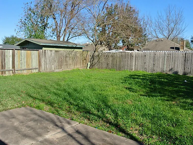 6702 Garden Canyon Dr — Photo 14