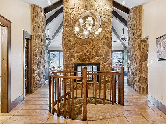 5th image of 3538 Inverness Rd