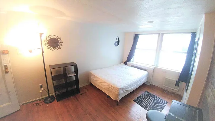 Rented by Downtown Mgt & Realty LLC | media 16