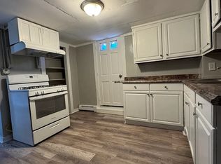 39 Prince Ave UNIT 2, Lowell, MA 01852
