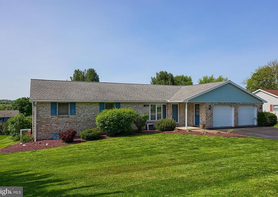 1st image of 419 Dartha Dr