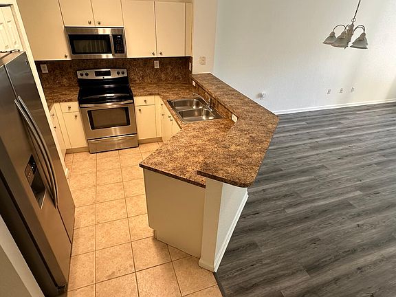 5th image of 5108 SE Mariner Garden Cir #5108