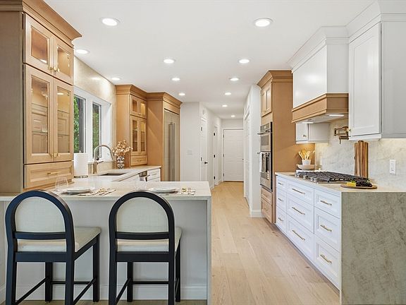 4th image of 93 Jonquil Ln