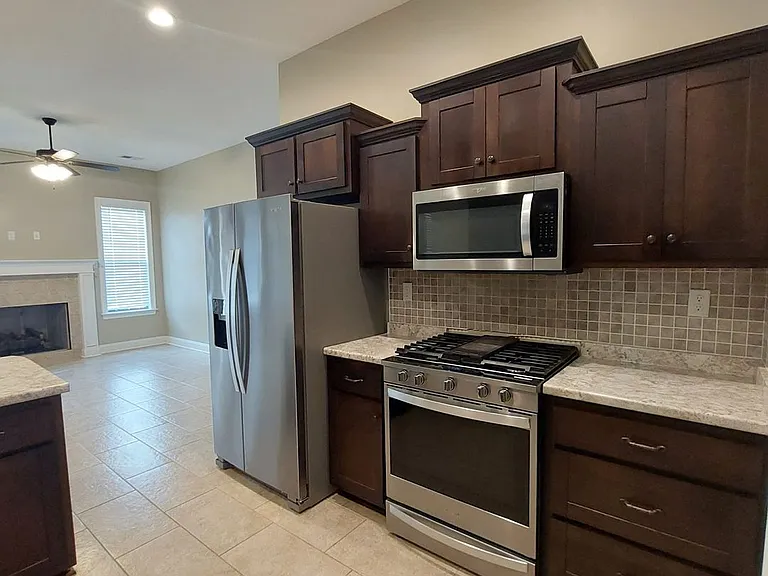 5285 Hurt Rd — Photo 8